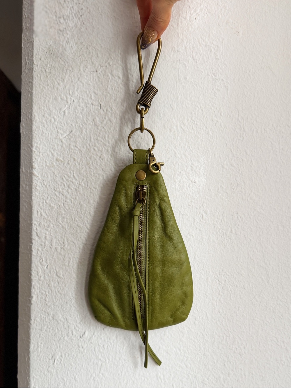 Vintage 00s Hobo International avocado green leather keychain pouch purse - Picture 9 of 11